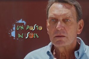 Personaggio Roberto Ferri e logo UPAS